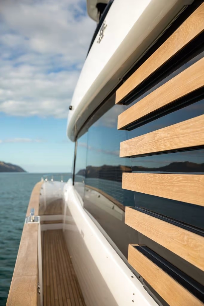 Azimut Magellano 66