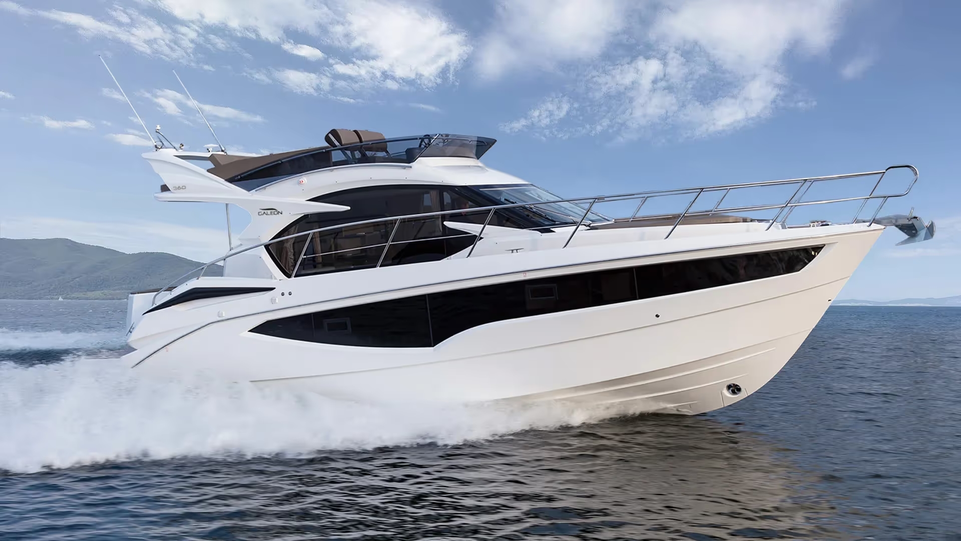 Galeon Yachts 360 FLY