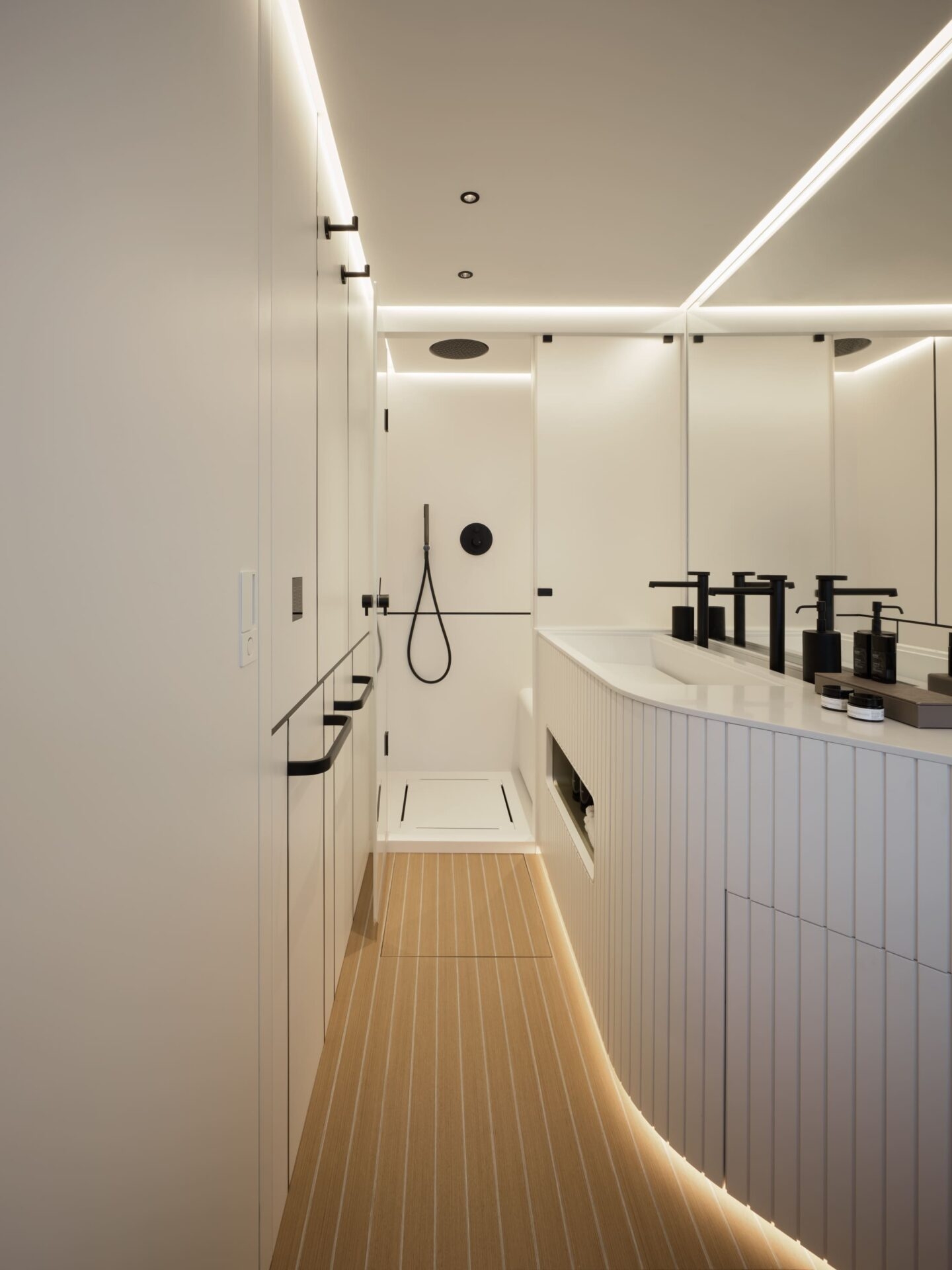 AB Yachts AB 95